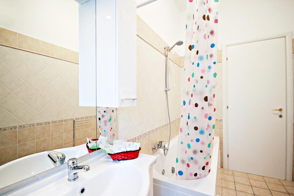 Guesthouse Holiday And Roma Esterno foto
